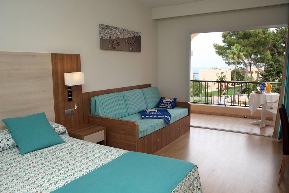 Invisa Hotel Club Cala Blanca Playa DPlaya Des Figueral Εξωτερικό φωτογραφία