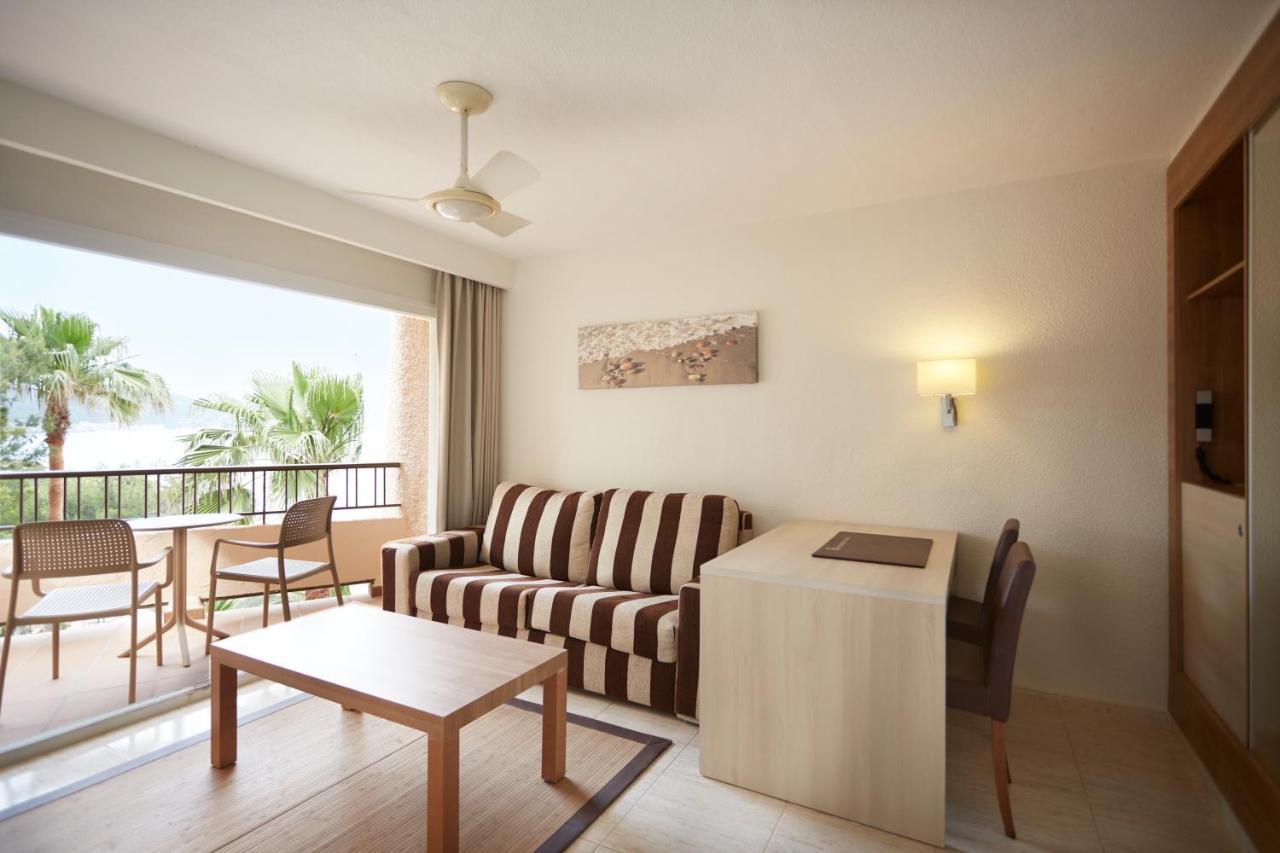 Invisa Hotel Club Cala Blanca Playa DPlaya Des Figueral Εξωτερικό φωτογραφία