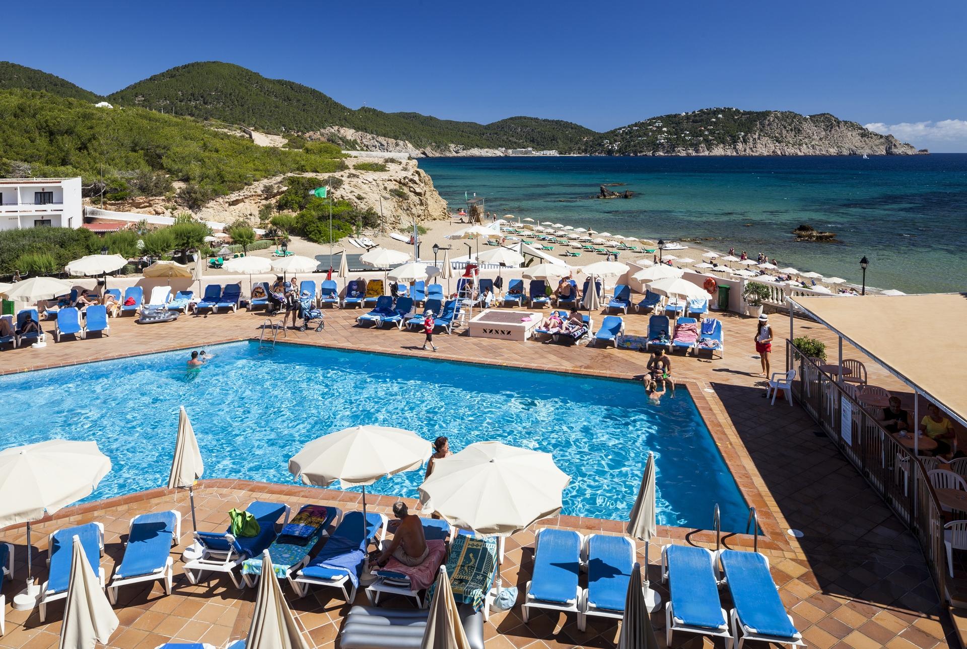 Invisa Hotel Club Cala Blanca Playa DPlaya Des Figueral Εξωτερικό φωτογραφία